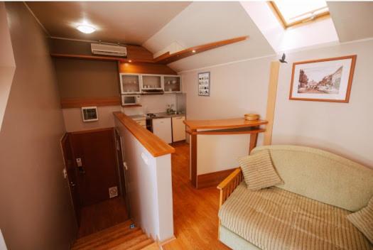Car Royal Apartments And Rooms Novi Sad Exterior foto
